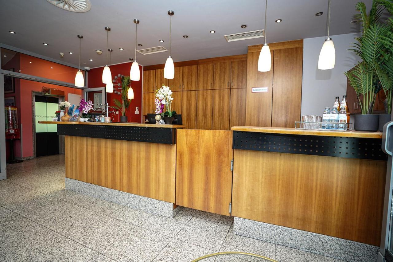 Hotel Miramar Am Roemer Frankfurt am Main Kültér fotó