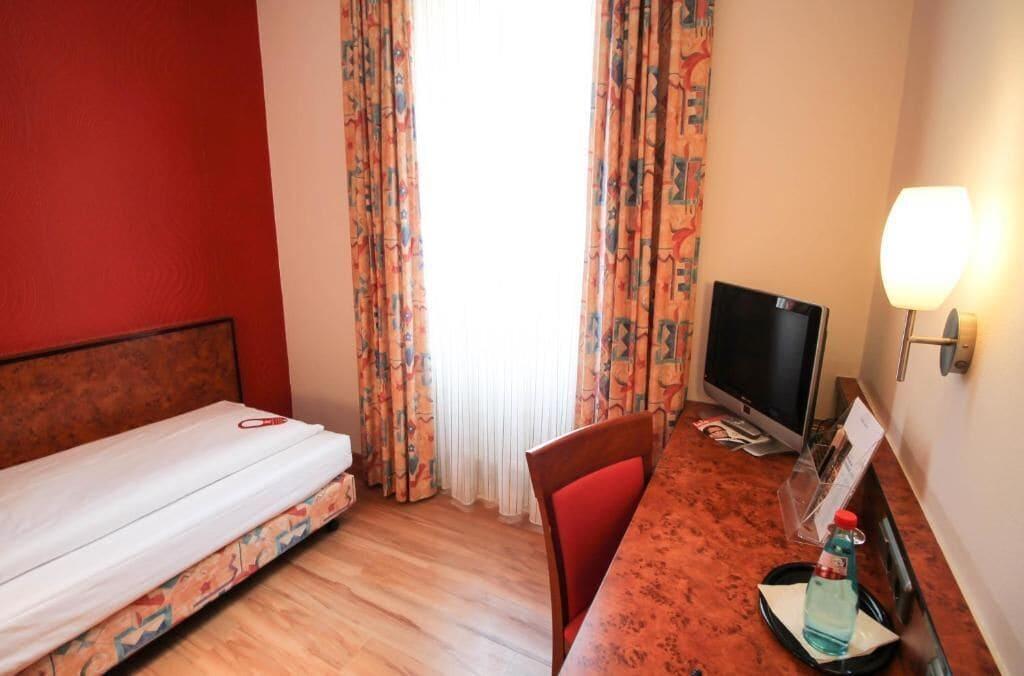 Hotel Miramar Am Roemer Frankfurt am Main Kültér fotó
